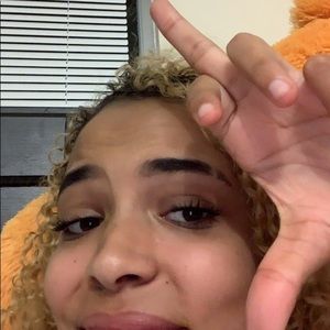 Meet your Posher, Sabrina